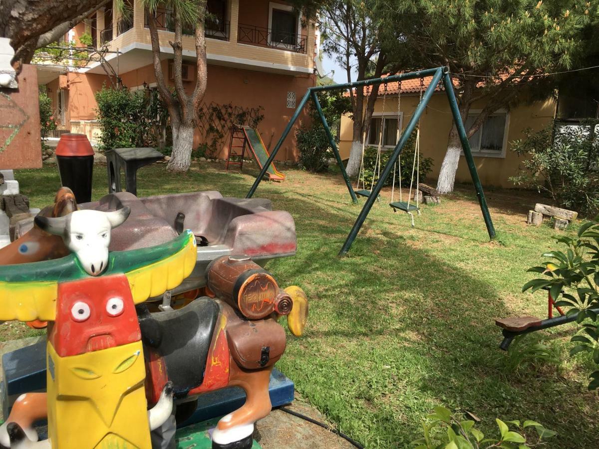 Ágios MatthaíosChristinas Loftsアパートメント エクステリア 写真